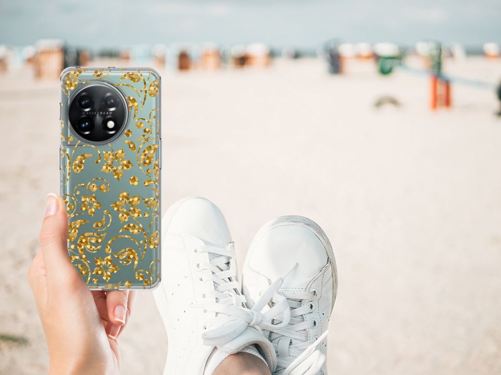 OnePlus 11 TPU Case Gouden Bloemen hand beach shoe