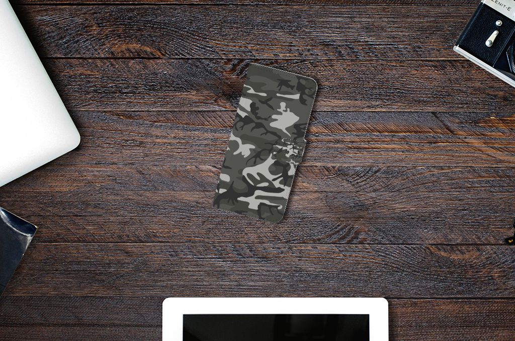 OnePlus 12 Telefoon Hoesje Army Light telefoonhoesje camouflage bovenaanzicht