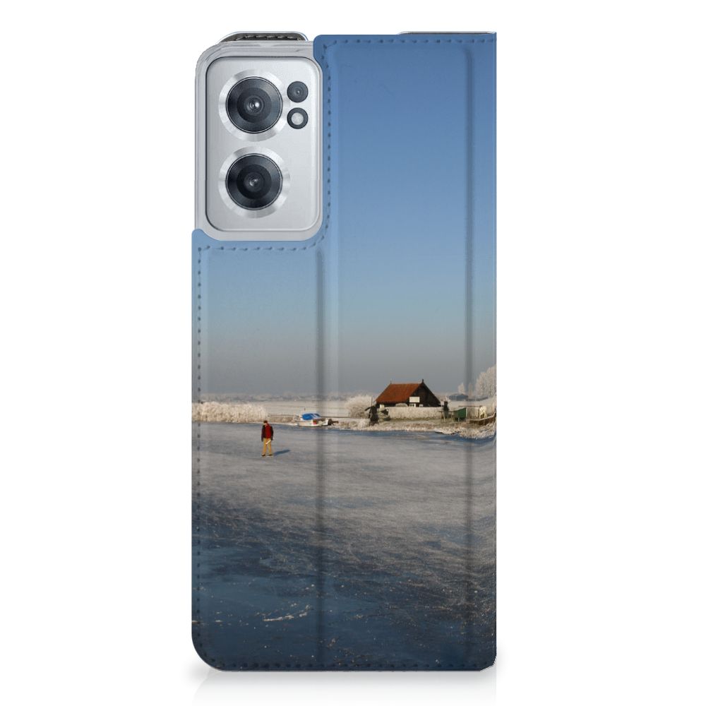 OnePlus Nord CE 2 5G Book Cover Schaatsers schaatsen landschap winter