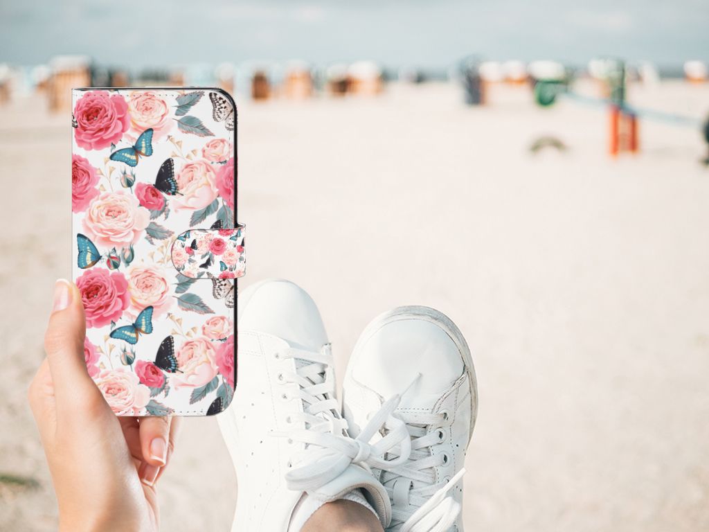 OnePlus Nord CE 3 Hoesje Butterfly Roses smartphone hoesje design met rozen vlinders aanzicht