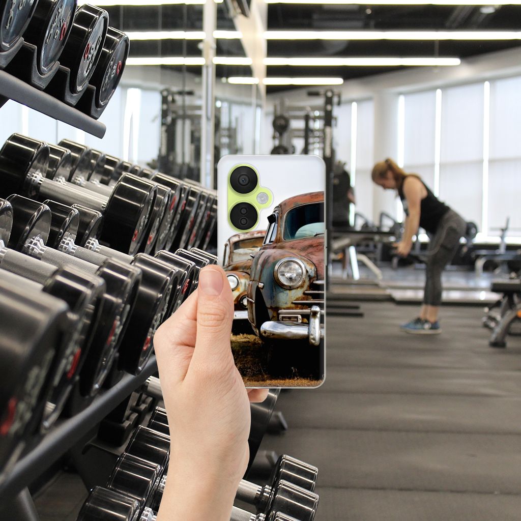 OnePlus Nord CE 3 Lite Siliconen Hoesje met foto Vintage Auto in sportieve gymomgeving 💪