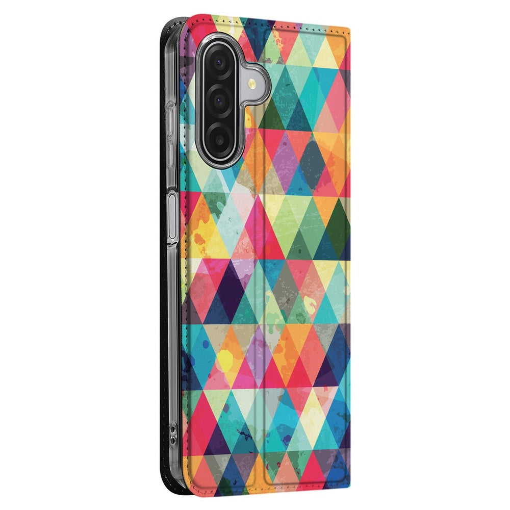 Samsung Galaxy A17 Flip Style Cover Geruit kleurrijk design driehoek patroon zijkant
