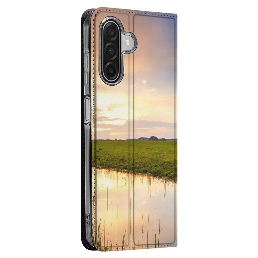 Flip Style Cover Samsung Galaxy A17 Koe boekhoes landschap ondergang zon koeien reflectie