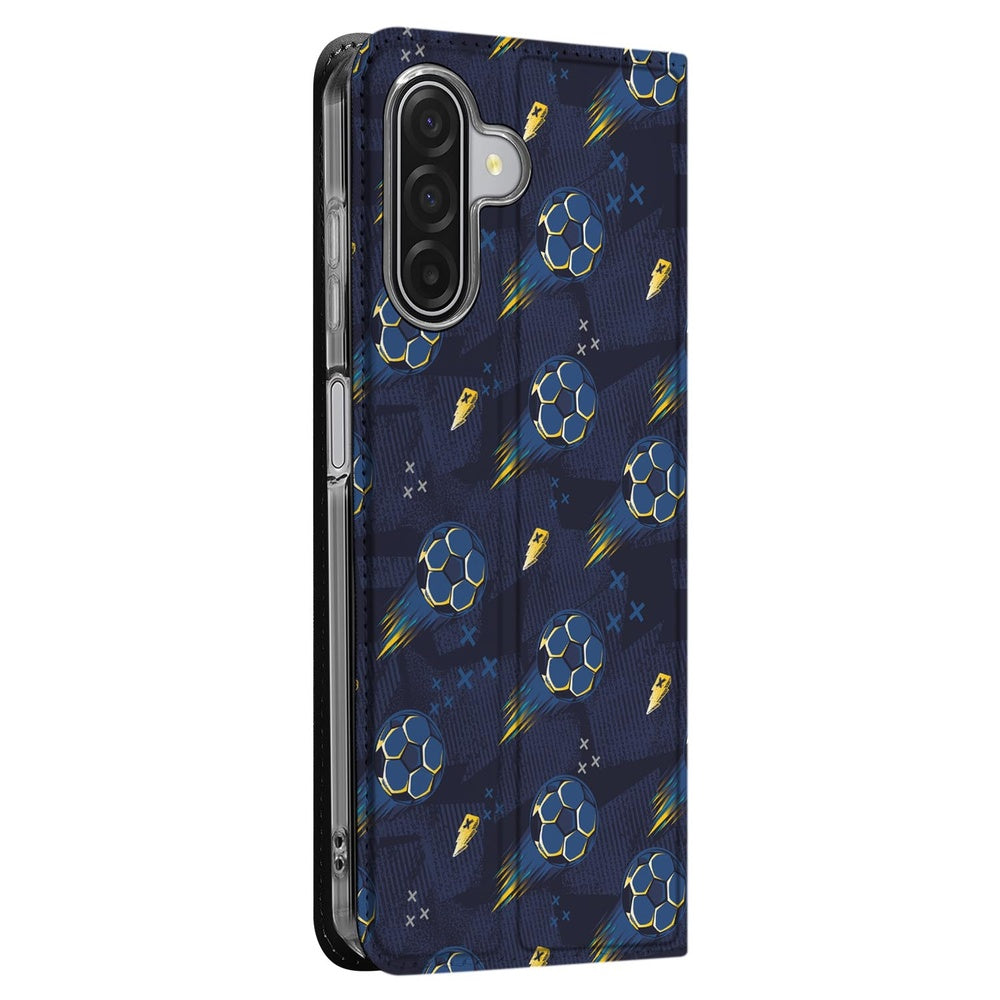 Samsung Galaxy A17 Voetbal Smart Cover Hoesje donkerblauwe design met voetbalsymbool en sportieve elementen