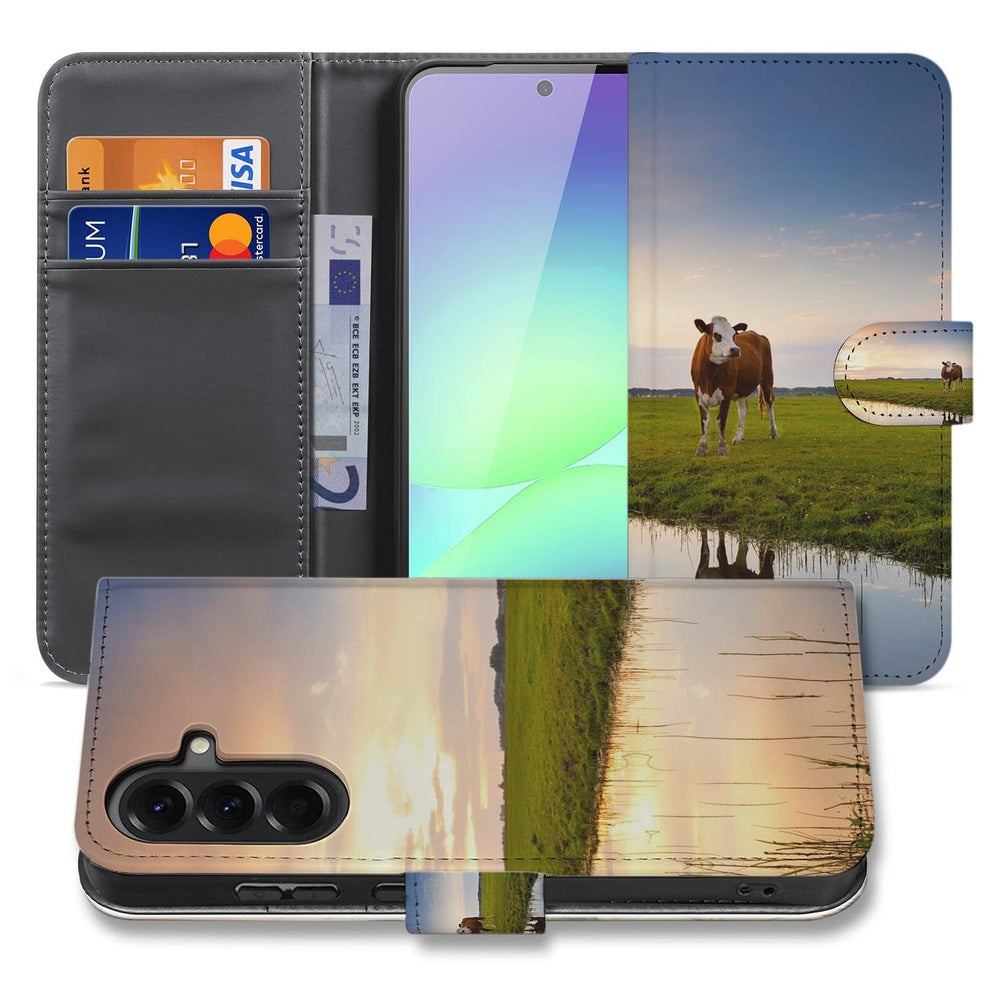 Samsung Galaxy A37 Telefoonhoesje Koeienprint Zwart Wit