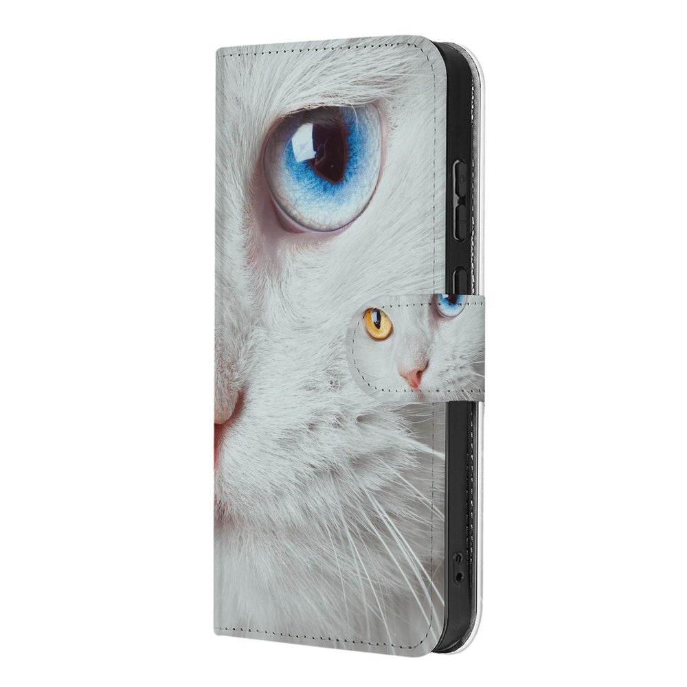 Samsung Galaxy A37 Book Case Hoesje Witte Kat Dierenprint Schuin aanzicht.