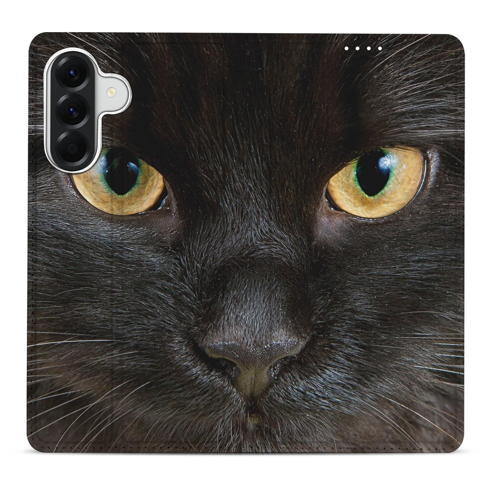 Samsung Galaxy A37 Book Case Zwarte Kat stand case zwarte kat met intense ogen vooraanzicht.