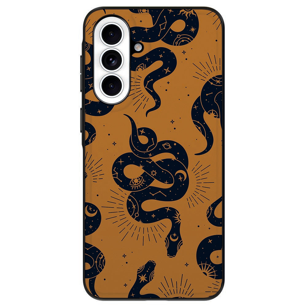 Samsung Galaxy A57 TPU Hoesje Snakes donkerblauwe slangen op bruin oranje achtergrond vooraanzicht.