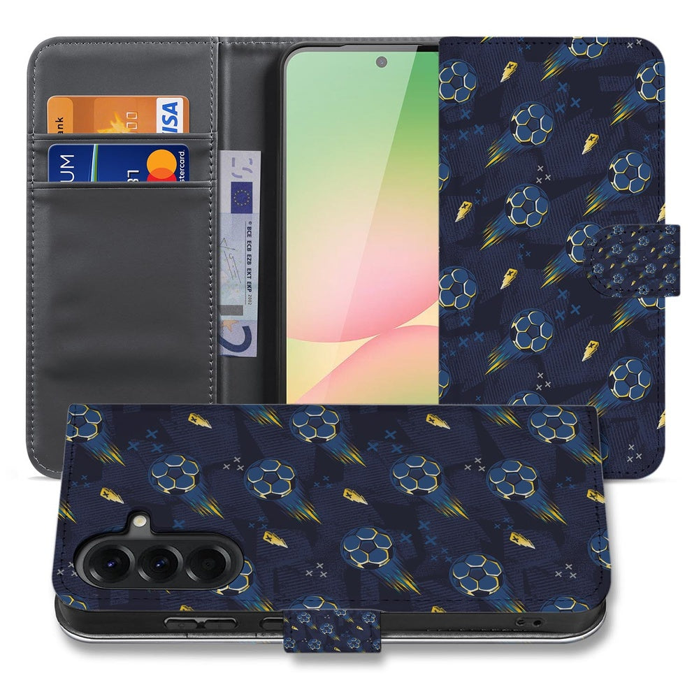 Samsung Galaxy A57 Bookcase Hoesje Voetbal Design Vooraanzicht met voetbaldessin en kaartvak.