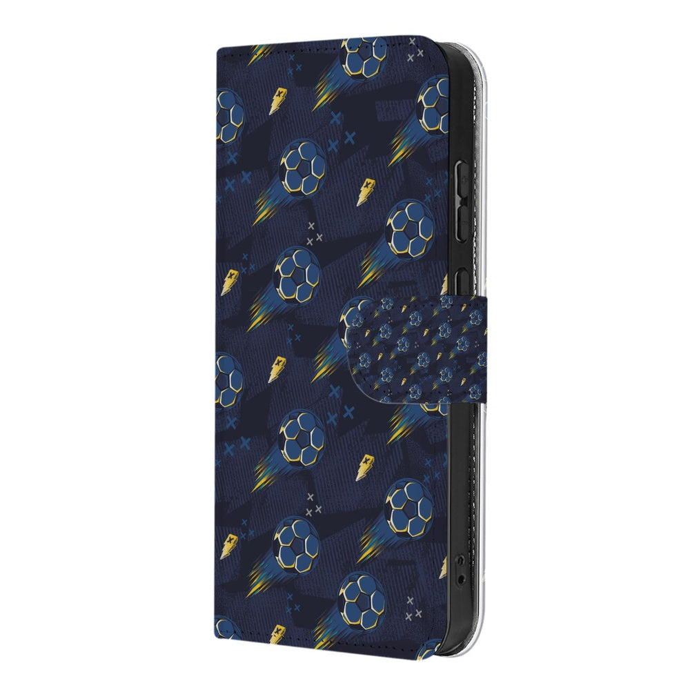 Samsung Galaxy A57 Bookcase Hoesje Voetbal Design Vooraanzicht met voetbalmotief op donkerblauwe achtergrond.