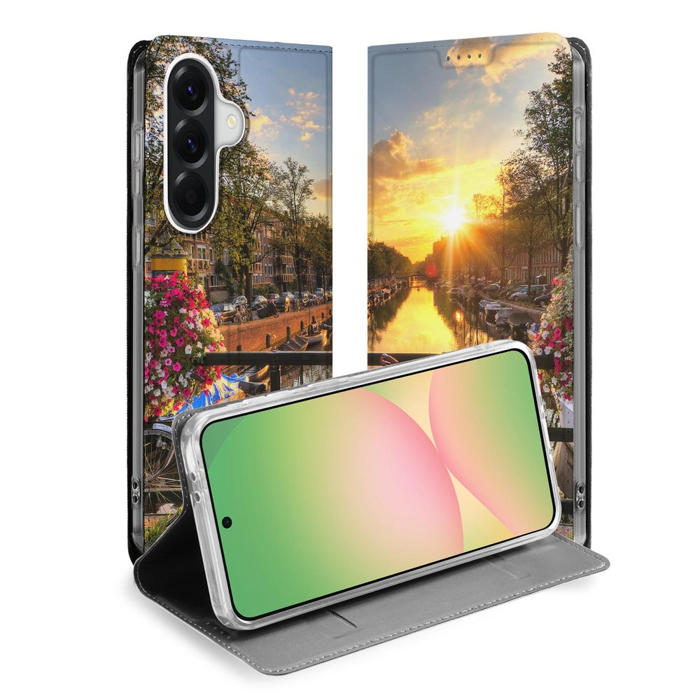 Samsung Galaxy A57 Book Cover Amsterdamse Grachten boekhoes sunset grachten bloemen vooraanzicht.
