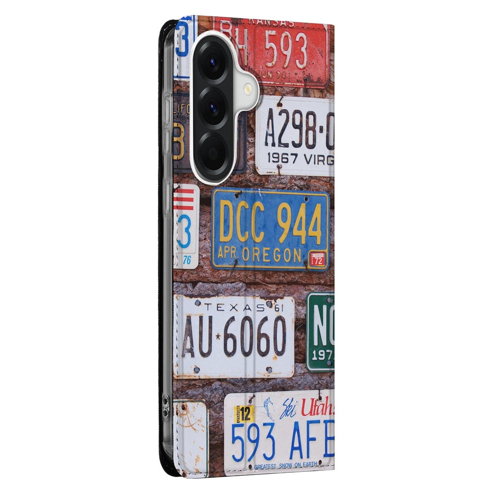 Samsung Galaxy A57 Book Case Kentekenplaten collage retro design vooraanzicht.