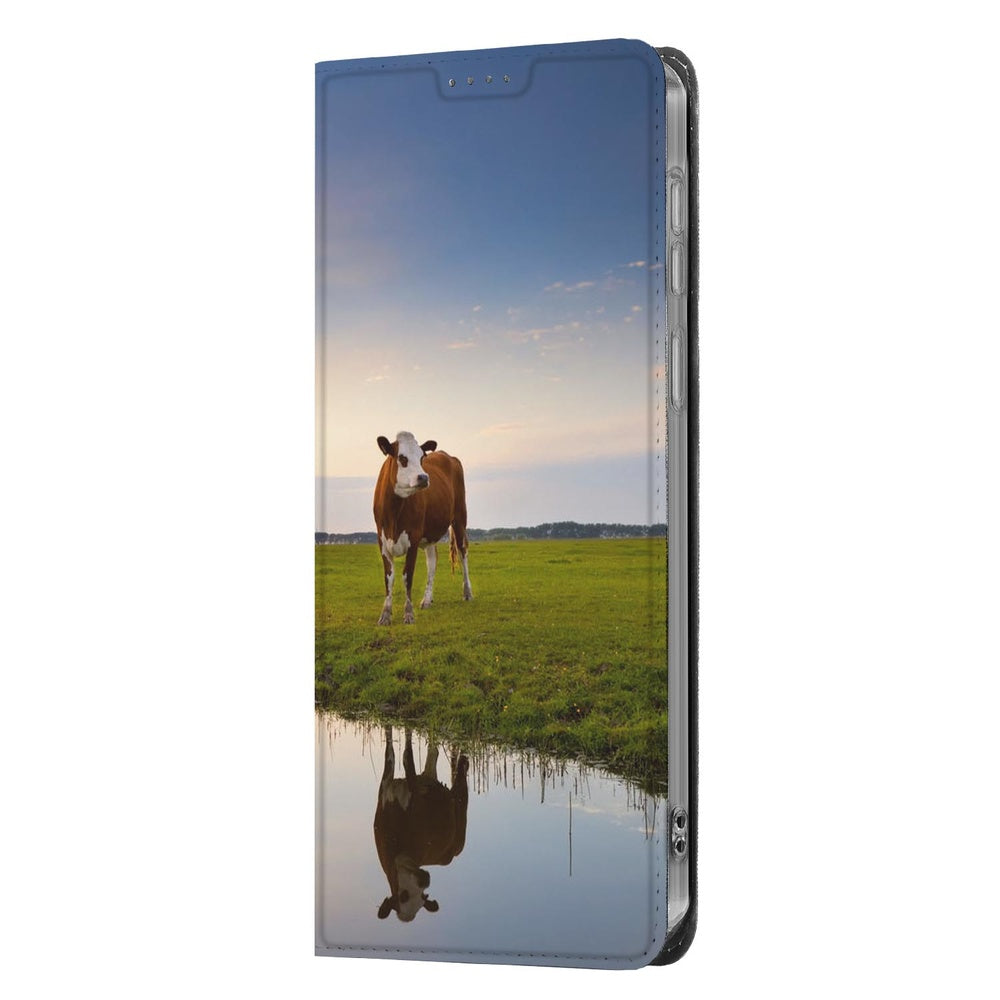 Samsung Galaxy A57 Book Cover Koe zonsondergang vooraanzicht.