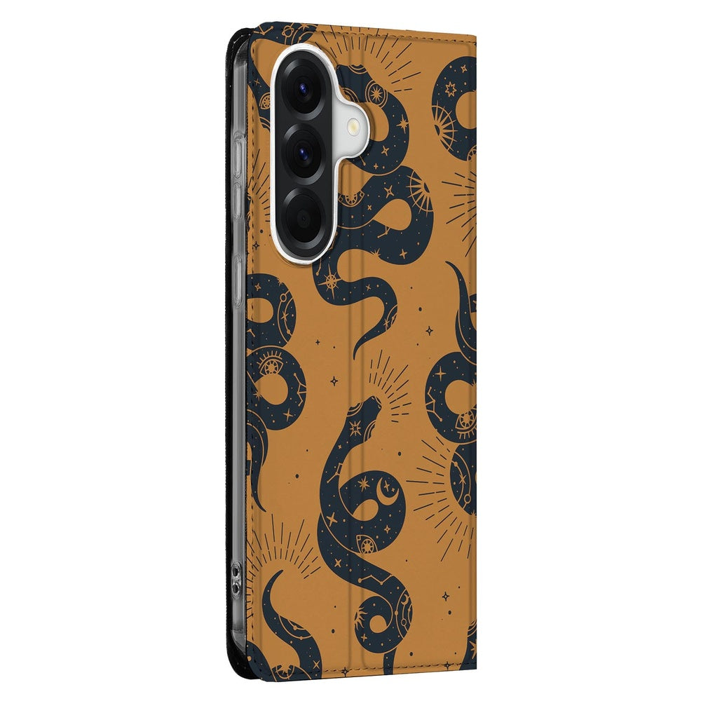 Samsung Galaxy A57 Book Wallet Case Snakes bruin met donkerblauwe slangmotieven vooraanzicht.