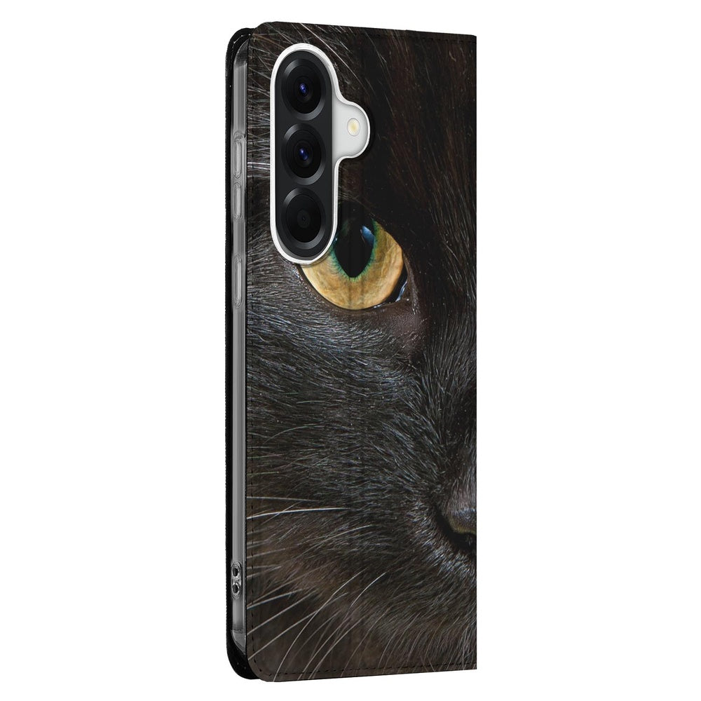 Samsung Galaxy A57 Book Case Zwarte Kat book case zwart kattenoog close-up.