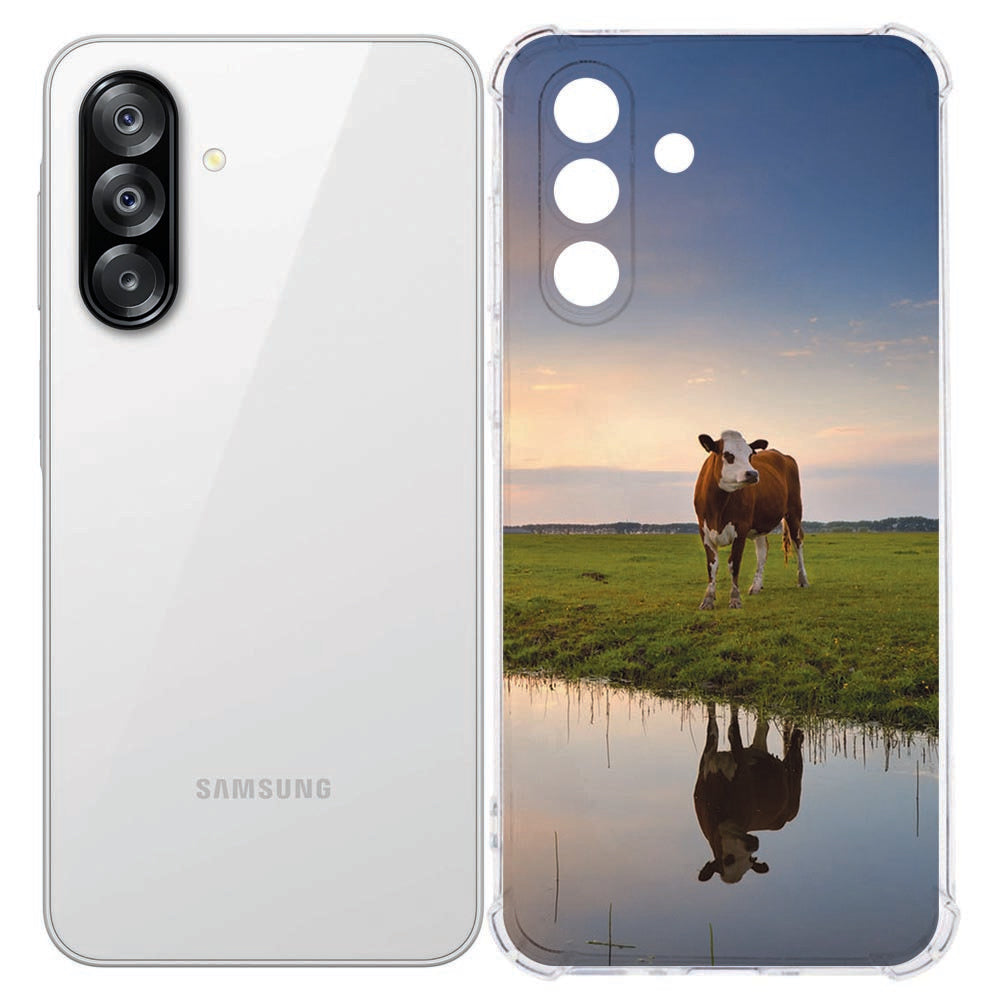 Samsung Galaxy A57 Flexibele back cover Koe Antishock koe print transparant zijaanzicht.