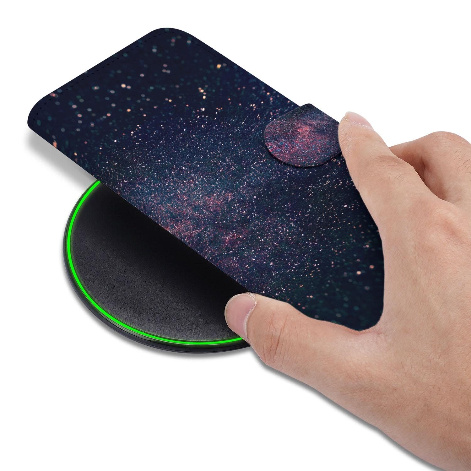Samsung Galaxy S26 FE hoesje met pasjeshouder in het paars-zwarte Stars design