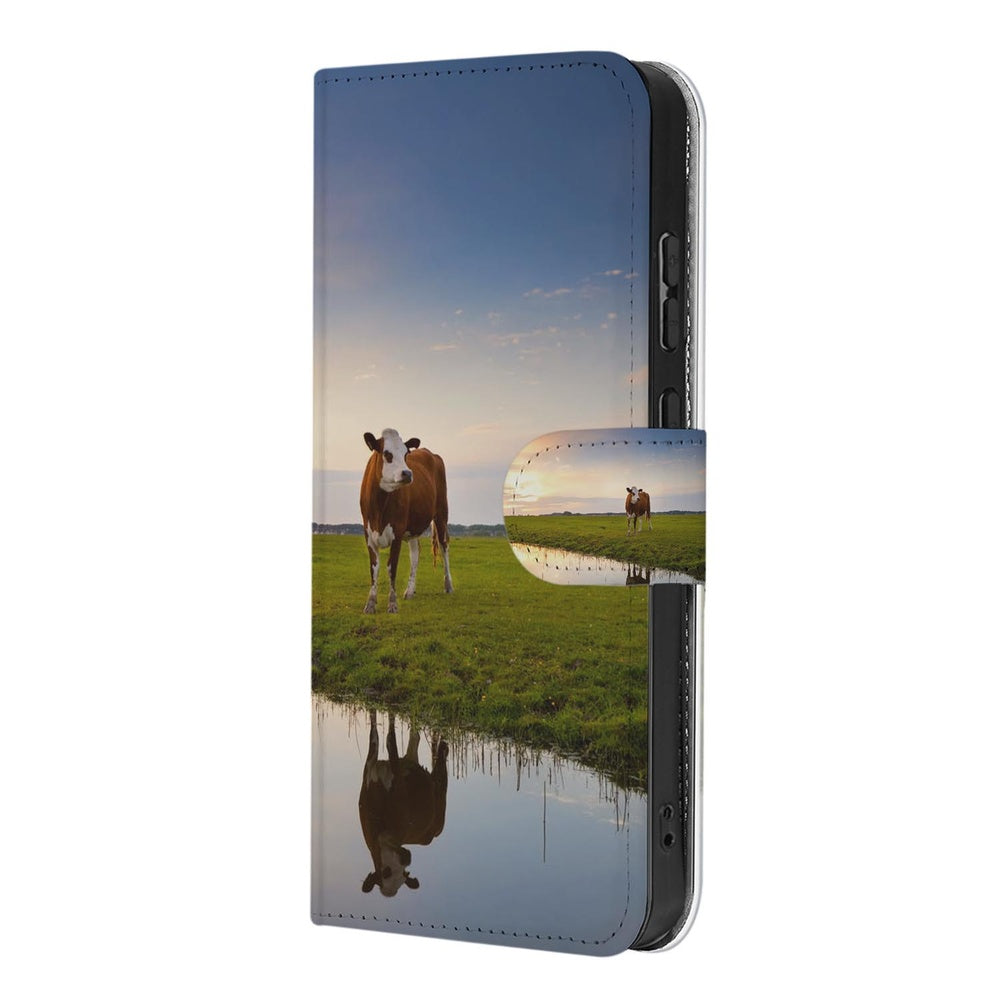 Samsung Galaxy S26 Plus Telefoonhoesje Koeienprint Zwart Wit Zijkant Weergave.