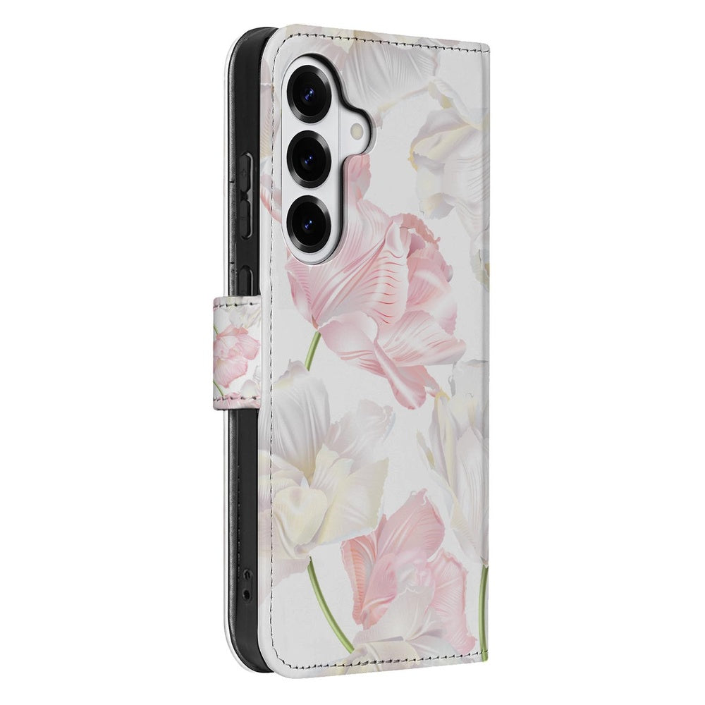 Samsung Galaxy S26 Plus Bookcase Hoesje Lovely Flowers Roze Wit bloemenprint zijaanzicht.