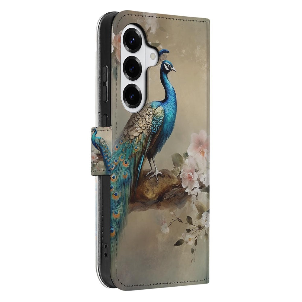 Samsung Galaxy S26 Plus Telefoonhoesje Vintage Pauw Design Aanzicht zijkant met pauw en bloemen.