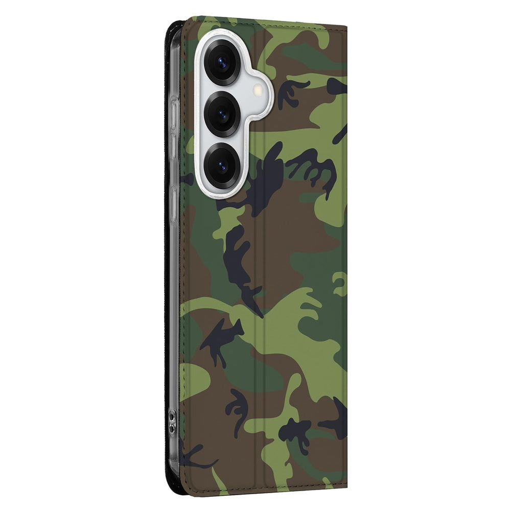 Samsung Galaxy S26 Plus Book Wallet Case Army Dark camouflage design zijaanzicht.