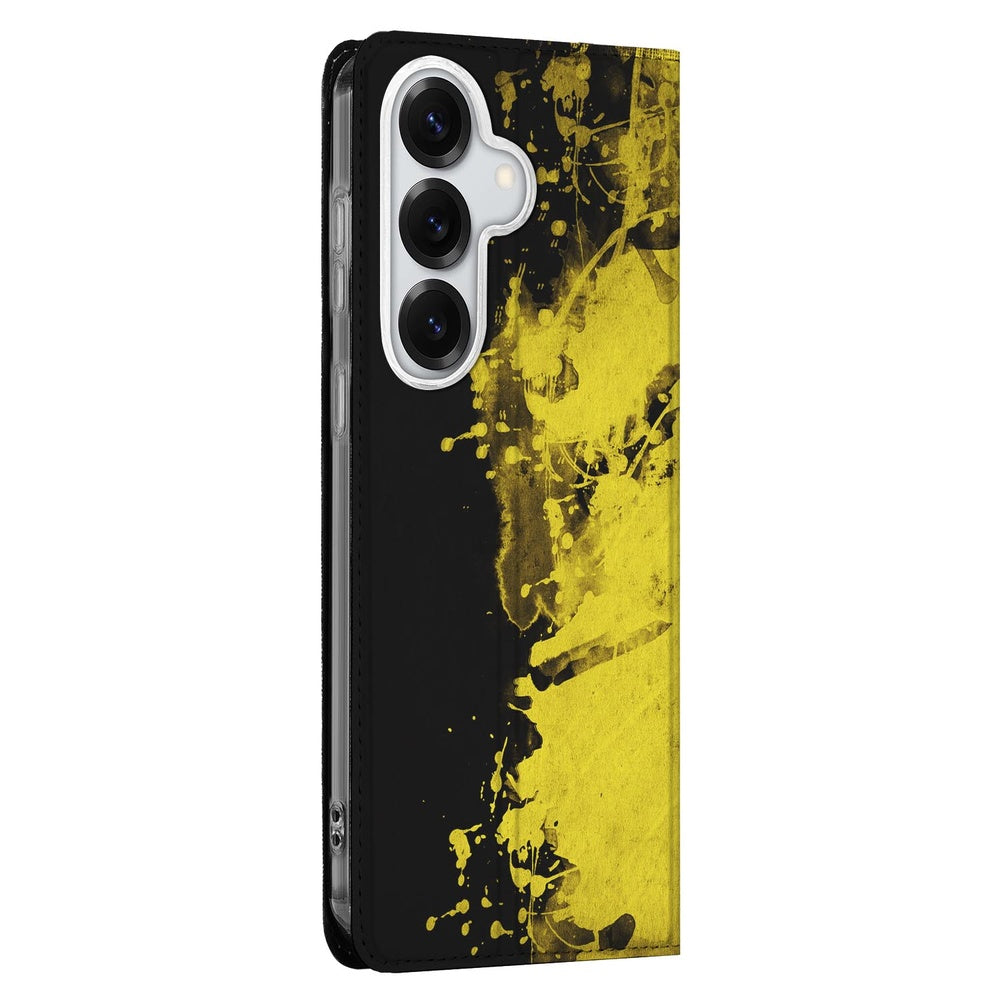 Samsung Galaxy S26 Plus Bookcase Belgie zwart geel design vooraanzicht.