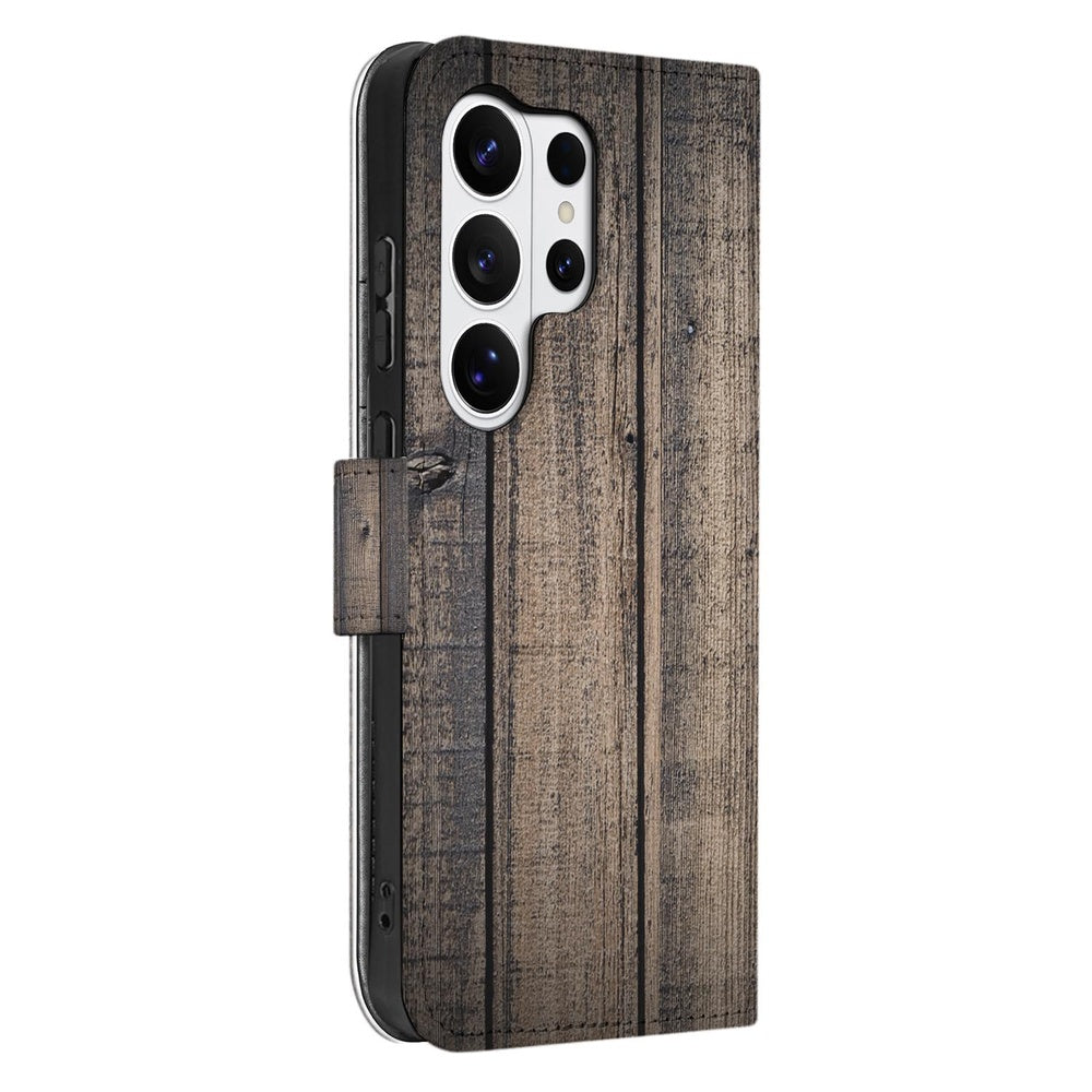 Samsung Galaxy S26 Ultra Bookstyle Hoes Steigerhout Design met Magnetische sluiting vooraanzicht.