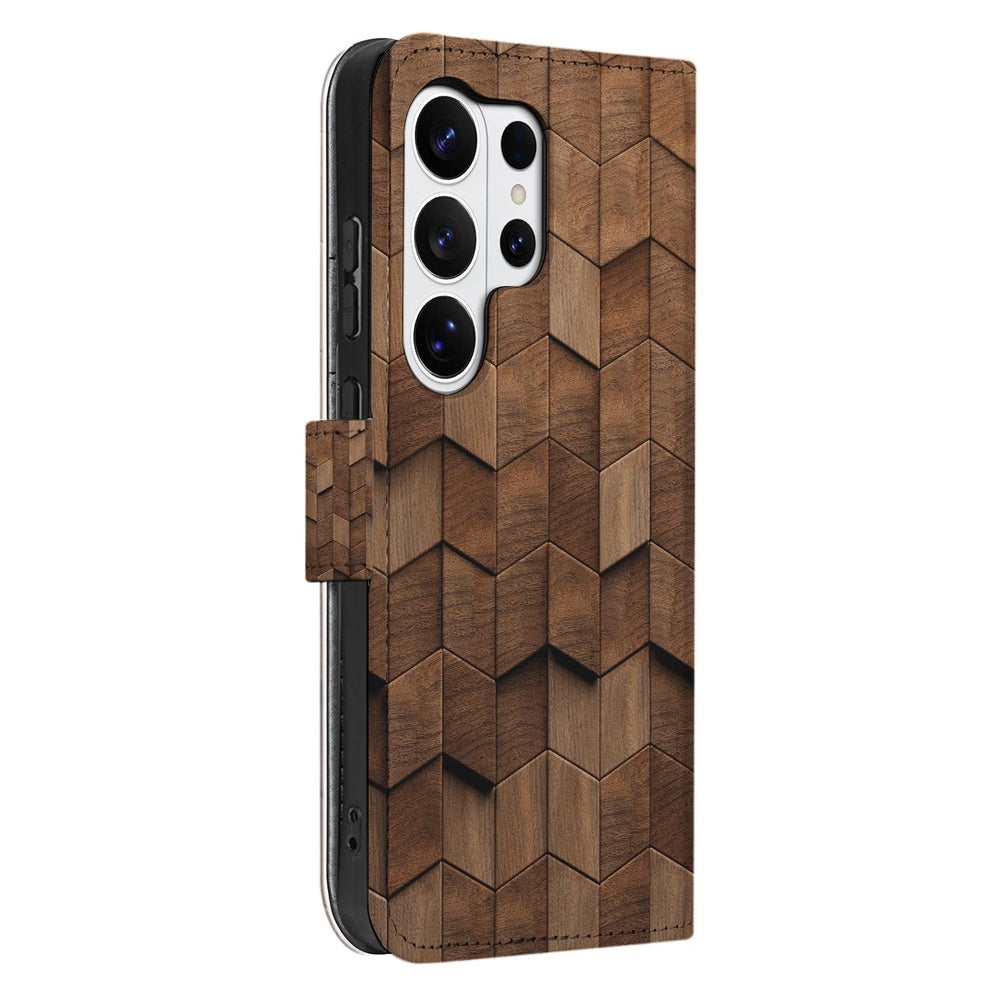 Book Case Samsung Galaxy S26 Ultra Bruin Houtprint Kubusprint met Pasjeshouder zijkant.