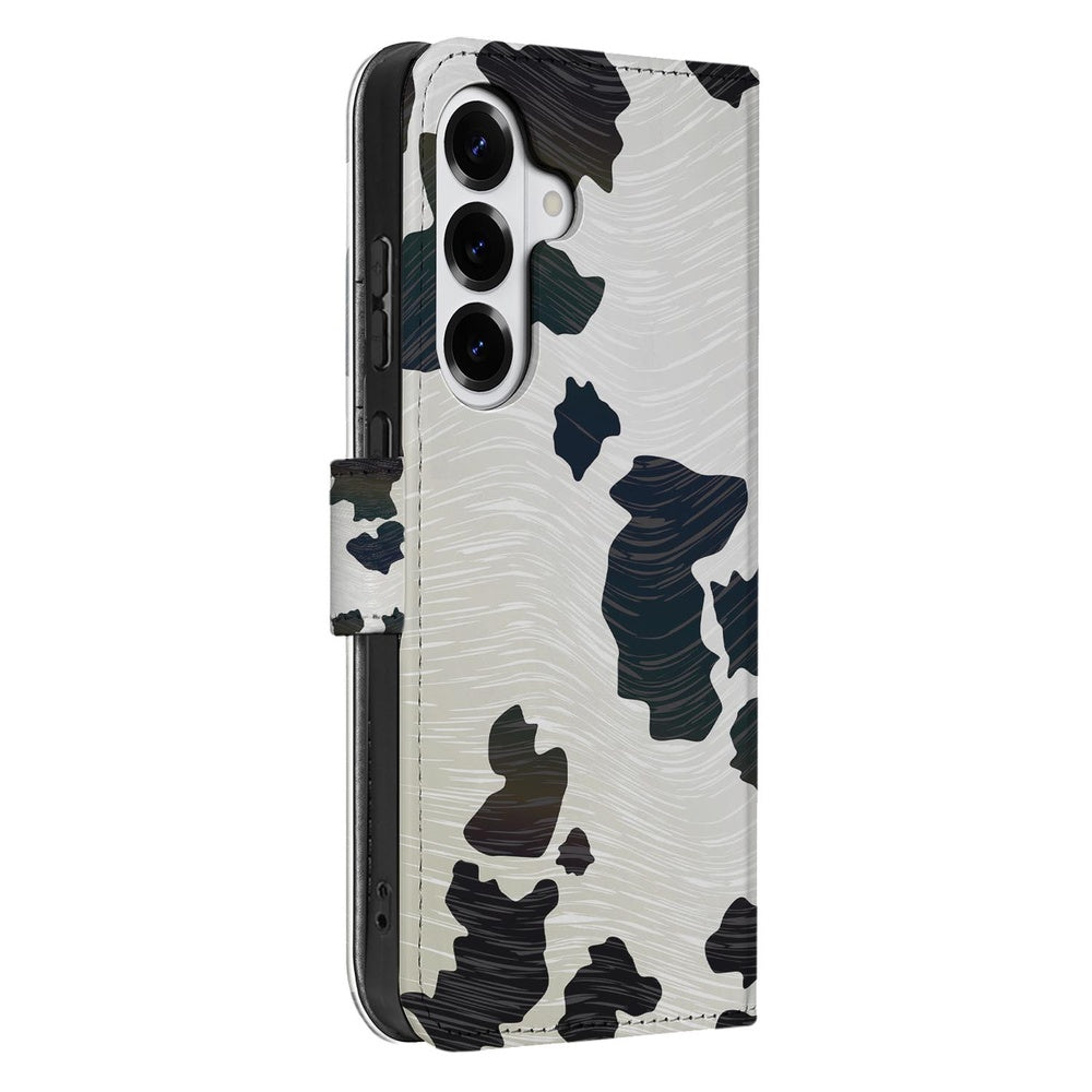 Samsung Galaxy S26 Book Case Hoesje Koeienvlekken met zwart-wit koeienvlekken patroon voor bescherming.