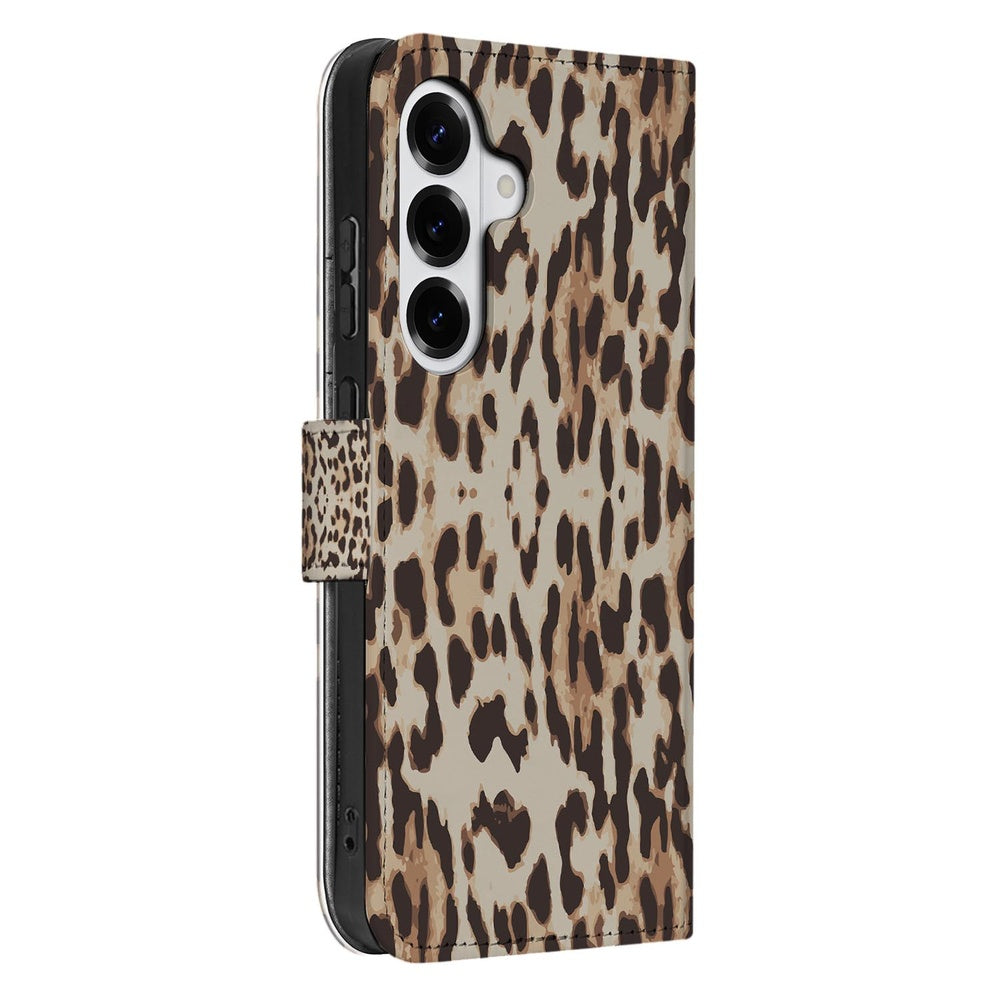 Book Case Hoesje Samsung Galaxy S26 Leopard in luxe leopardprint met zachte buitenkant.