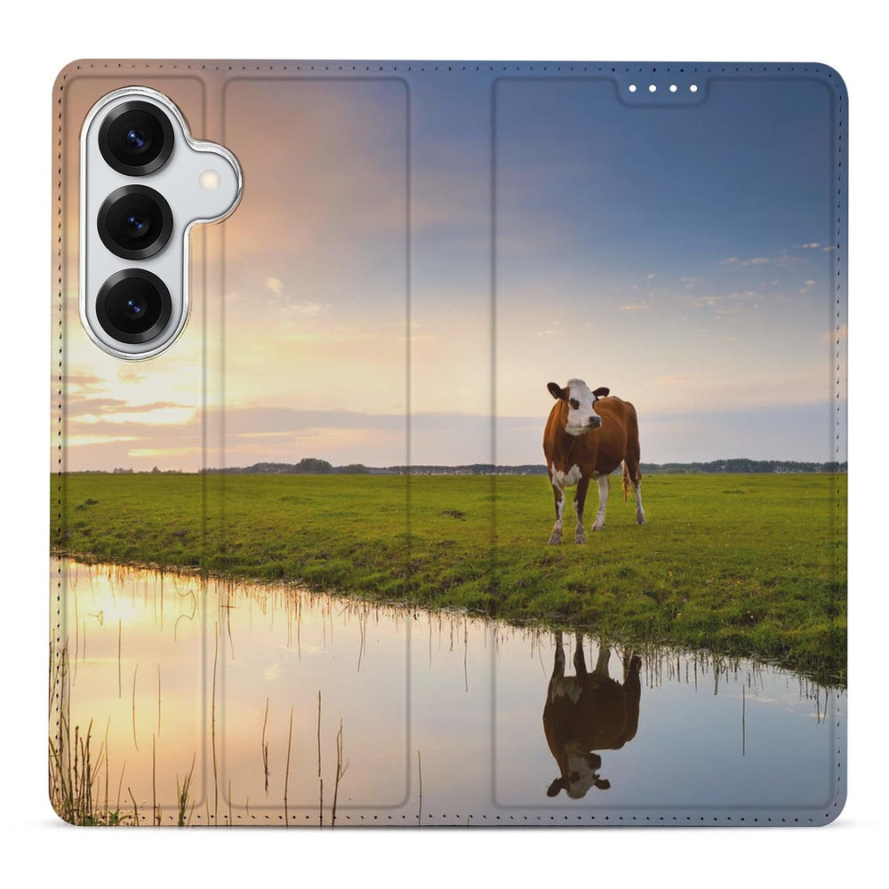 Samsung Galaxy S26 Koe Book Cover Koe zonsondergang Aanzicht.