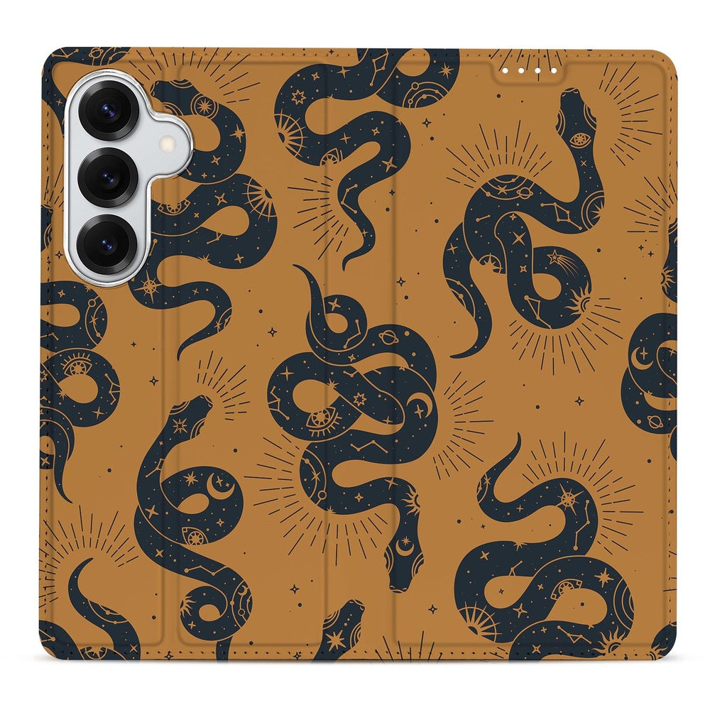 Samsung Galaxy S26 Bookcase Hoesje Snakes slangenprint bruin voorkant.