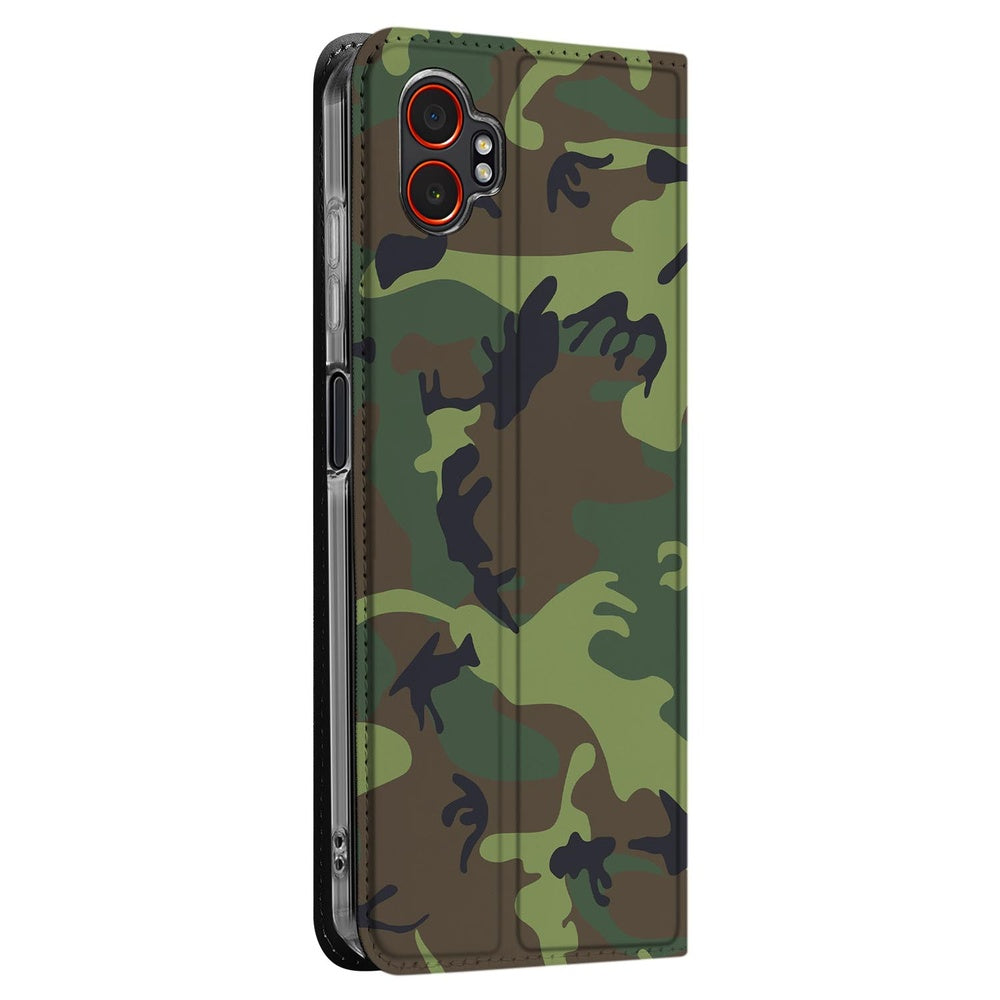 Samsung Galaxy Xcover 7 Pro Bookcase Army Dark hoesje camouflage ontwerp aanzicht