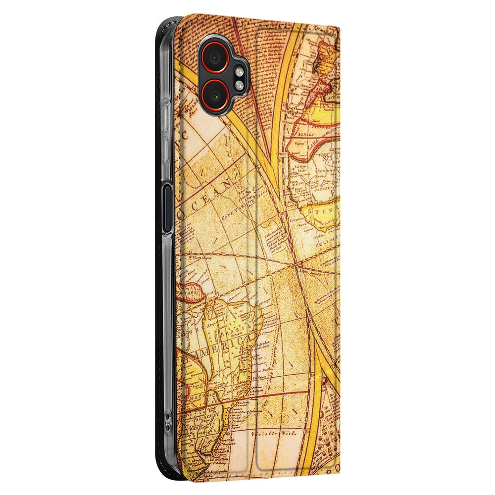Wallet Case Samsung Galaxy Xcover 7 Pro Kompas achterkant wereldkaart ontwerp