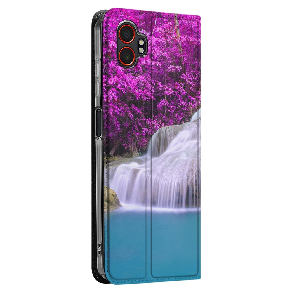 Samsung Galaxy Xcover 7 Pro Telefoonhoesje met magneet Waterval waterval paars zijaanzicht
