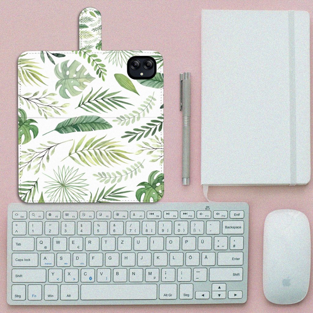 Samsung Galaxy A04e Hoesje Leaves groen bladeren design bovenaanzicht