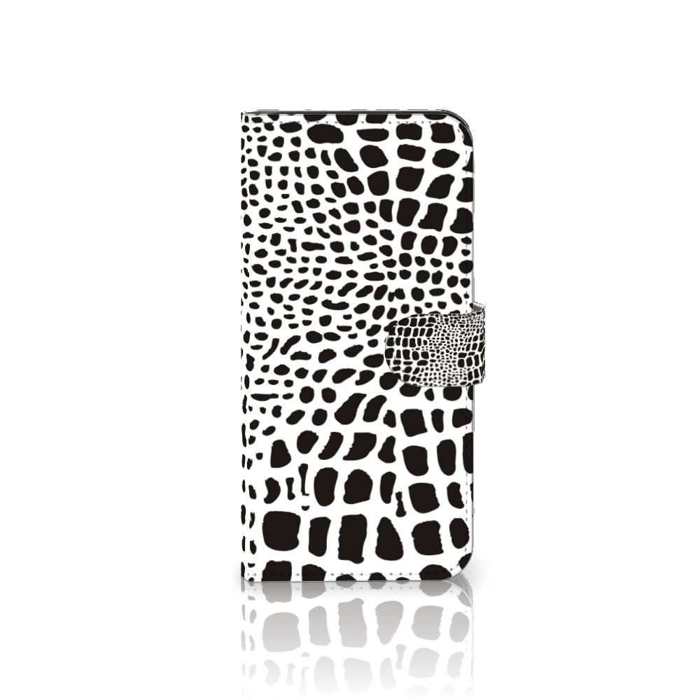 Samsung Galaxy A04e Telefoonhoesje met Pasjes Slangenprint boekhoesje zwart wit vooraanzicht