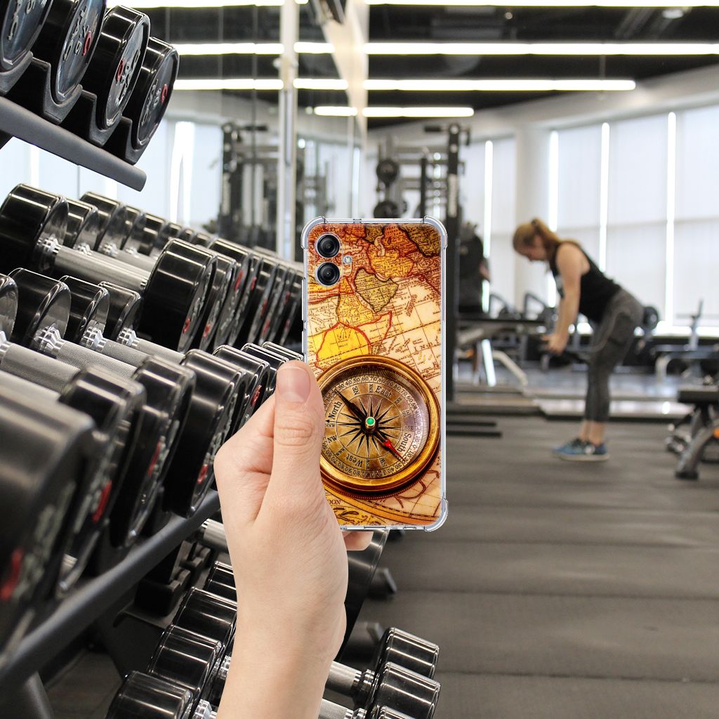 Samsung Galaxy A04e Telefoonhoesje met valbescherming Kompas hand telefoon gym achtergrond