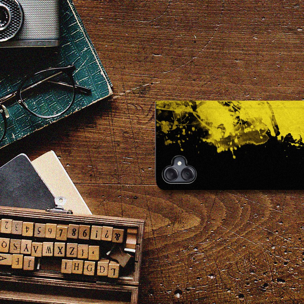 Samsung Galaxy A05 Standcase België ontwerp geel zwart aanzicht