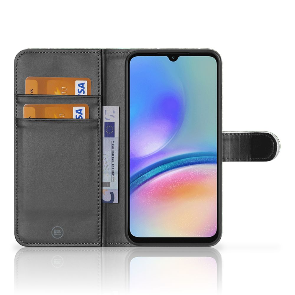 Samsung Galaxy A05s Telefoonhoesje met Pasjes Pauw bookcase voorkant open zwart