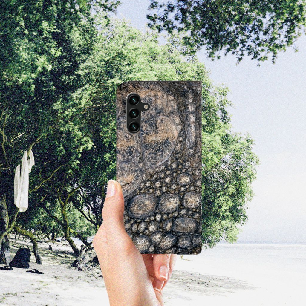 Samsung Galaxy A13 (5G) Samsung Galaxy A04s Hoesje maken Krokodillenprint krokodillenprint hand strand