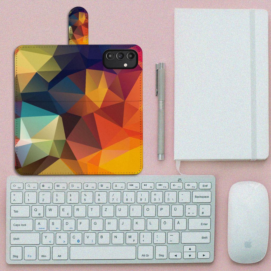 Samsung Galaxy A14 4G Book Case Polygon Color op een bureau met toetsenbord en notitieboek.
