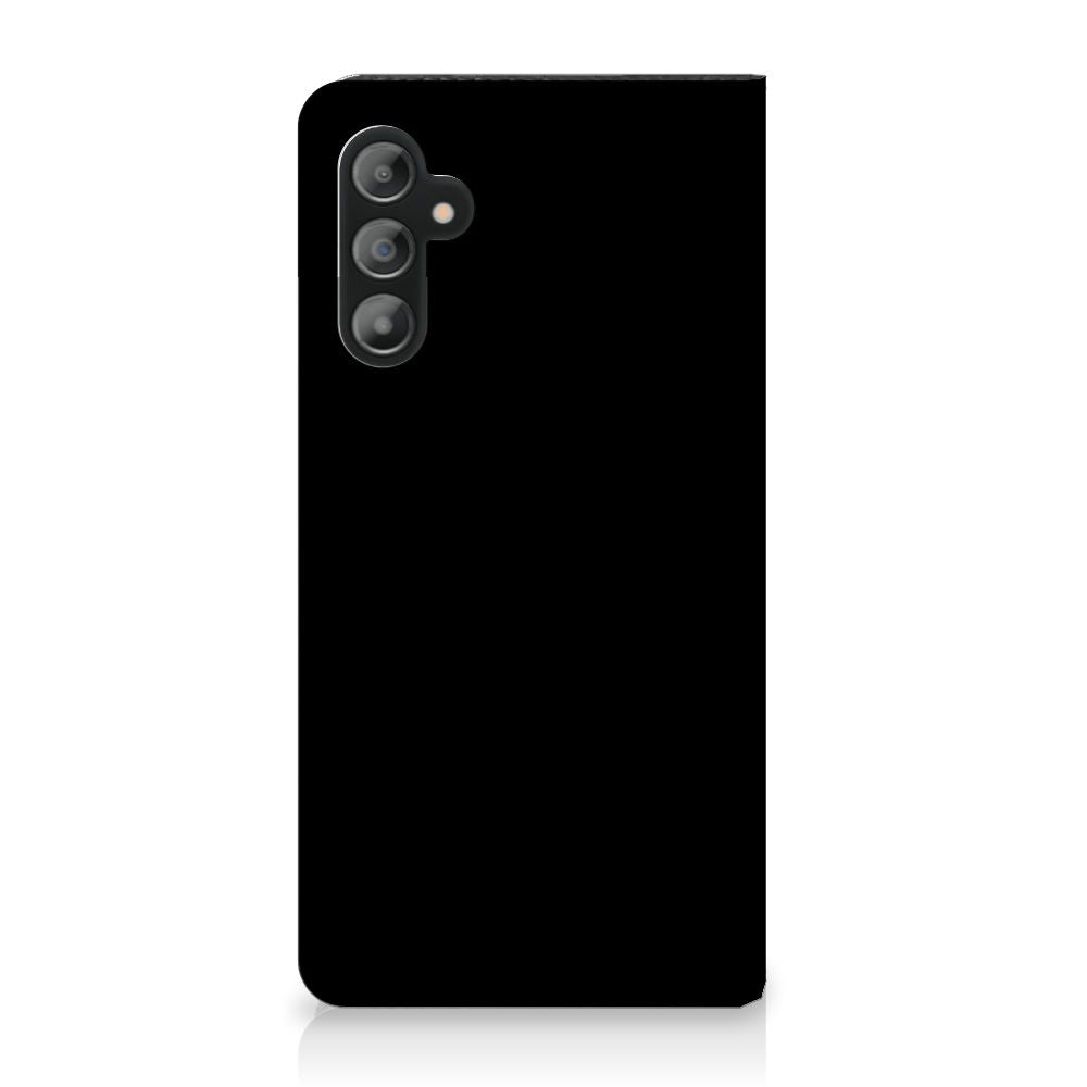 Samsung Galaxy A14 4G Magnet Case Cow, zwart telefoonhoesje met camera opening.