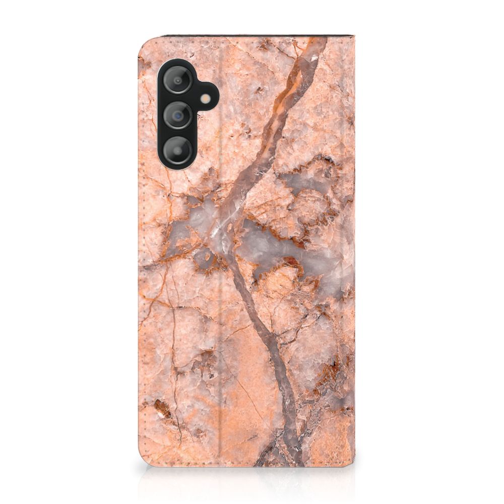 Samsung Galaxy A14 4G Standcase Marmer Oranje met een prachtig lichtval en marmerprint op de achterkant.