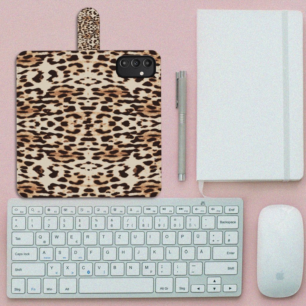 Samsung Galaxy A14 5G Telefoonhoesje met Pasjes Leopard dierenprint bovenaanzicht