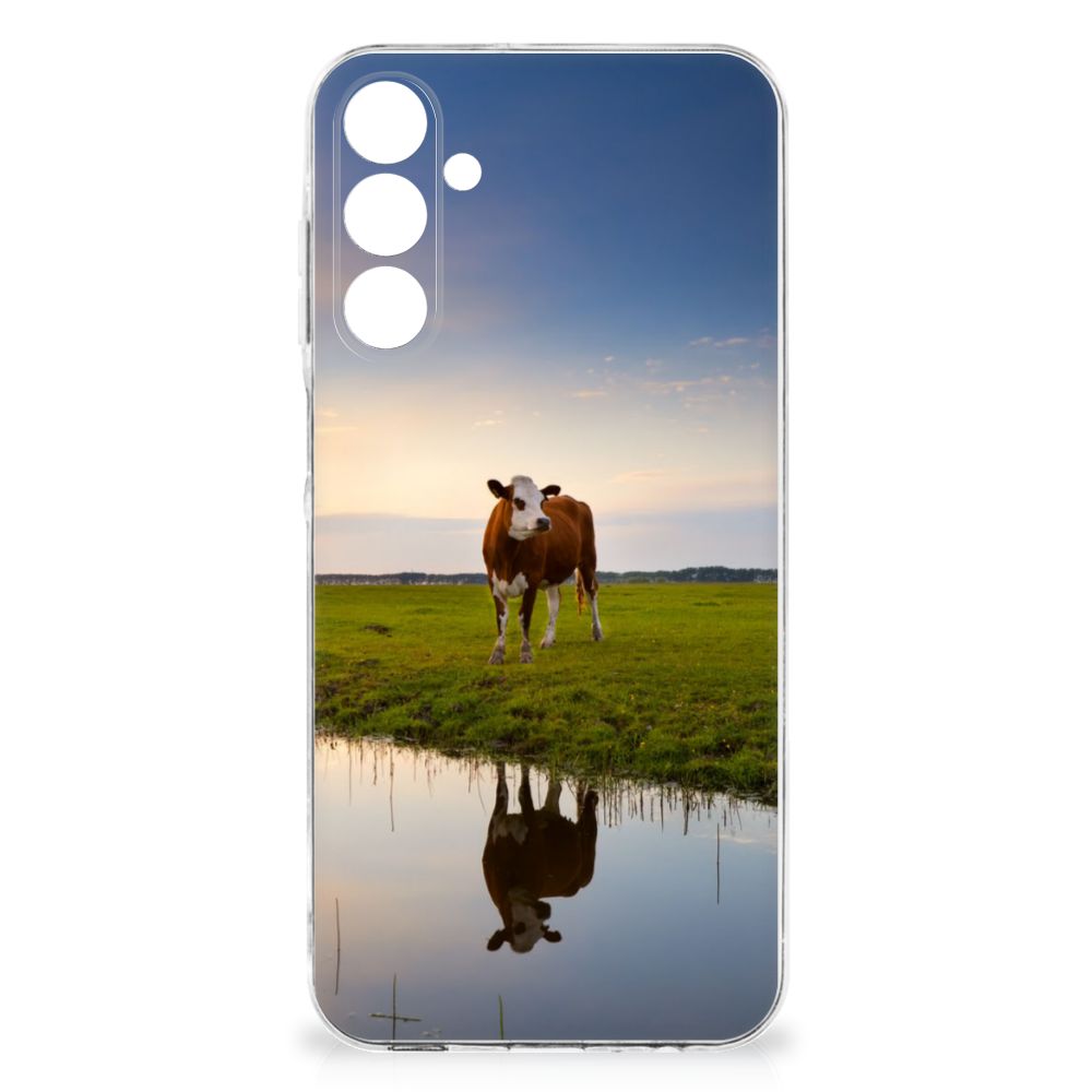Samsung Galaxy A16 TPU Hoesje Koe koe ondergang zon gras spiegeling