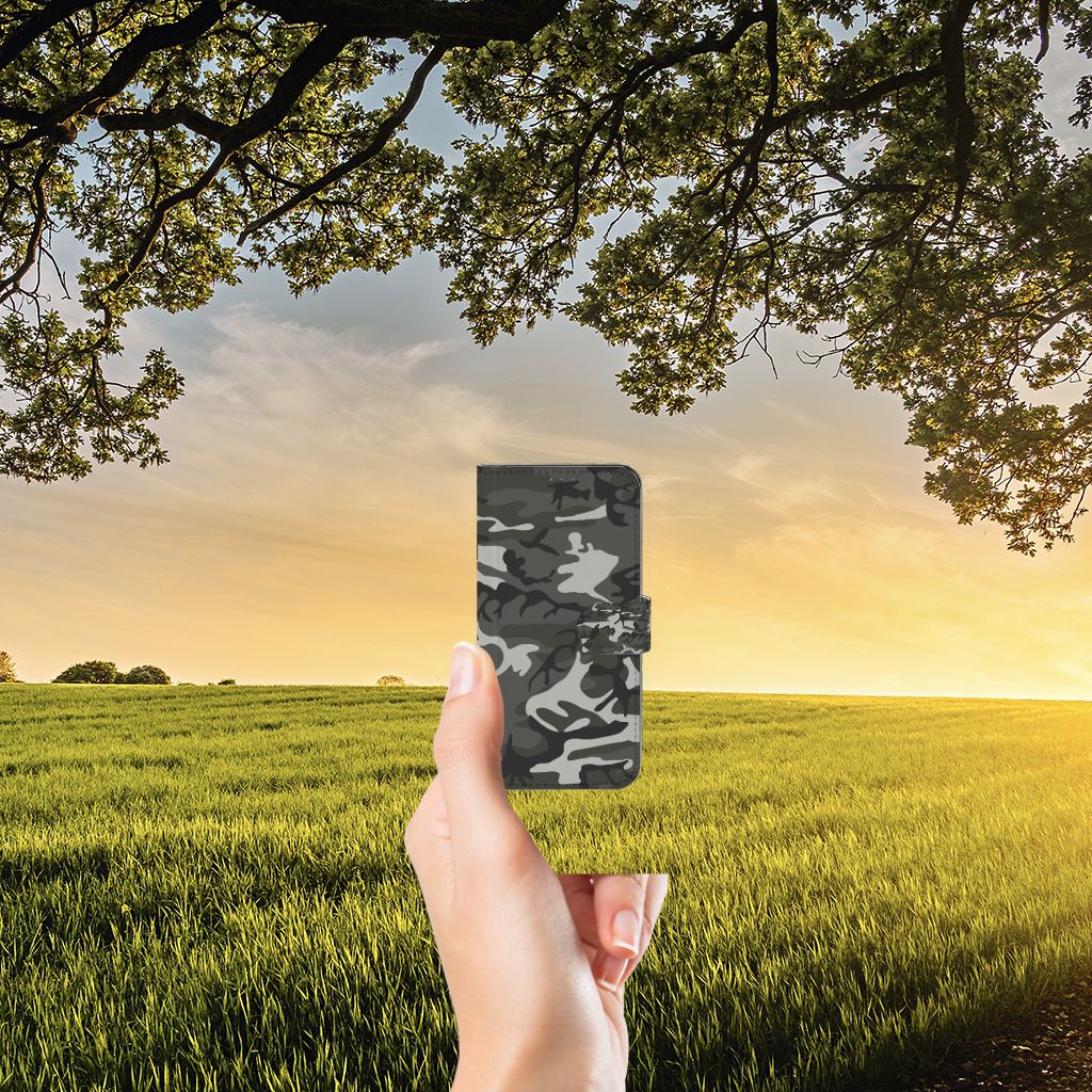 Samsung Galaxy A22 4G | M22 Telefoon Hoesje Army Light camouflage hand veld zonsondergang