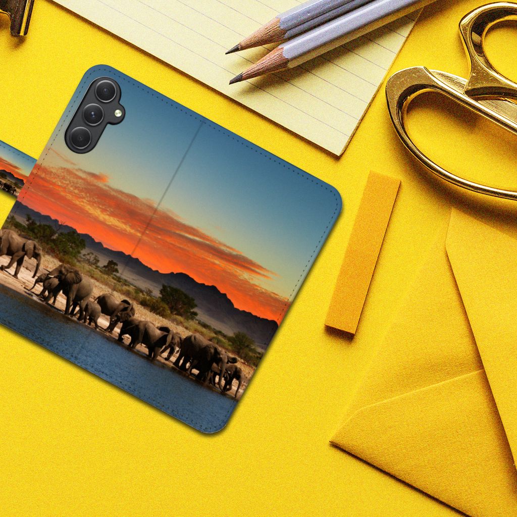 Samsung Galaxy A24 4G Telefoonhoesje met Pasjes Olifanten design olifanten aanzicht