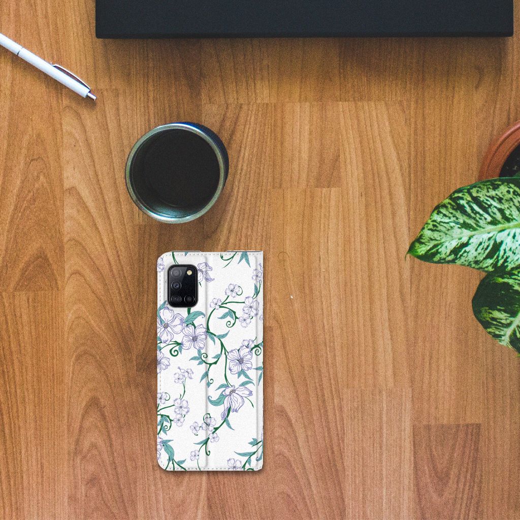 Samsung Galaxy A31 Uniek Smart Cover Blossom White bloemen design bovenaanzicht
