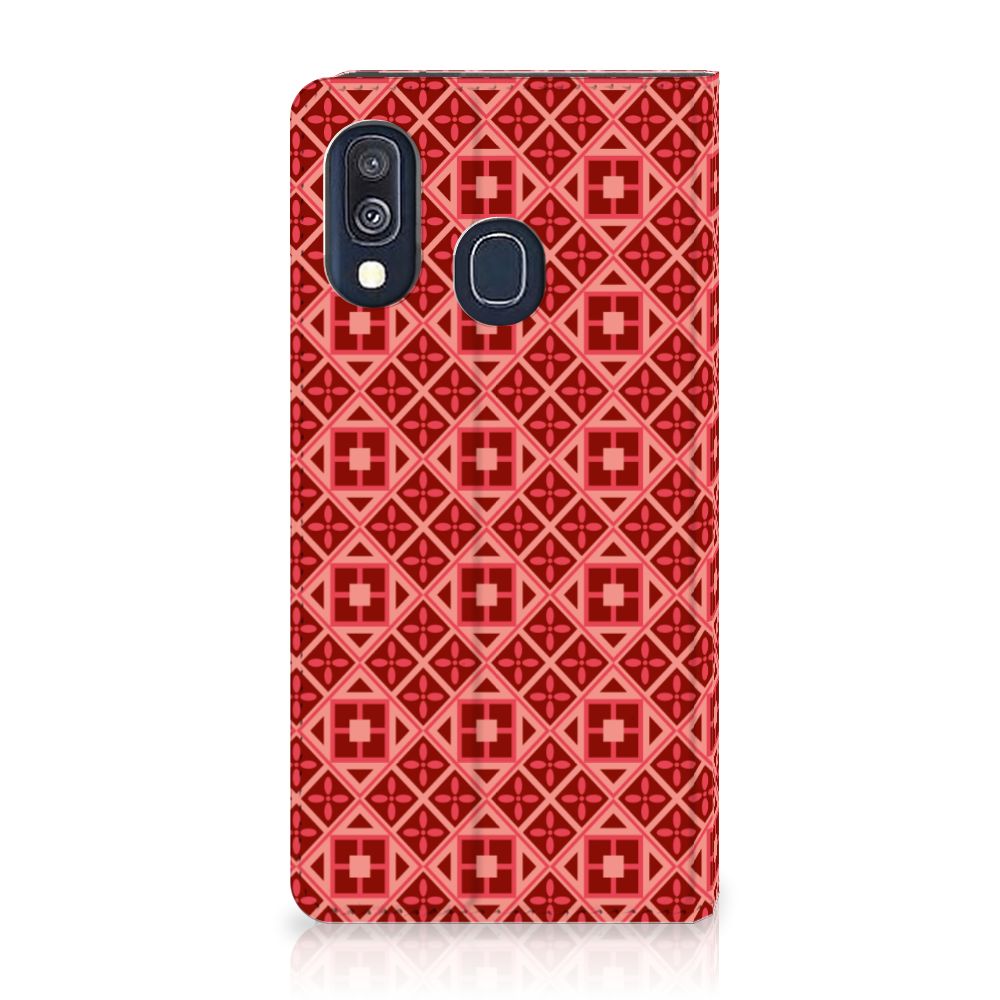 Samsung Galaxy A40 Hoesje met Magneet Batik Rood